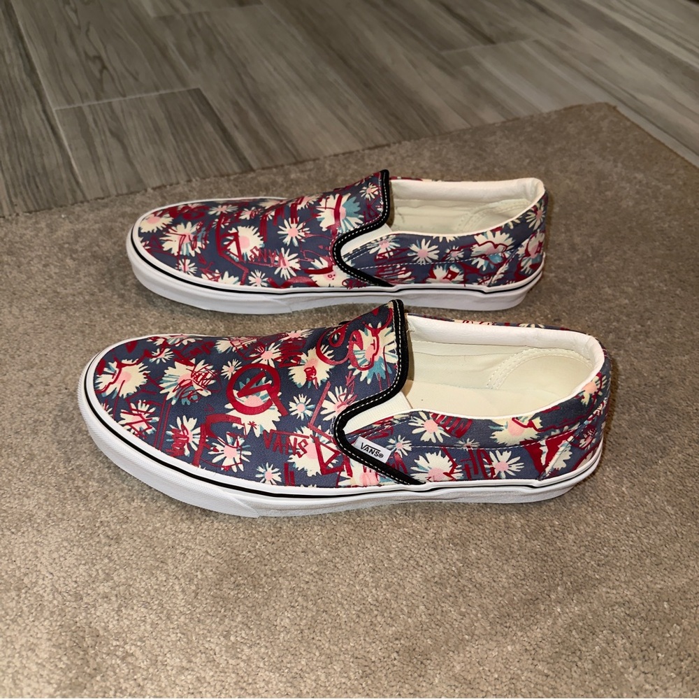 Vans Slip-On Shoes - Peace & Floral Print (US Men’s 13) (Rare)